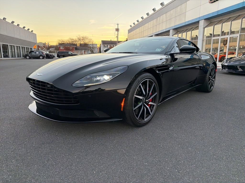 2020 Aston Martin DB11 AM5 photo 4