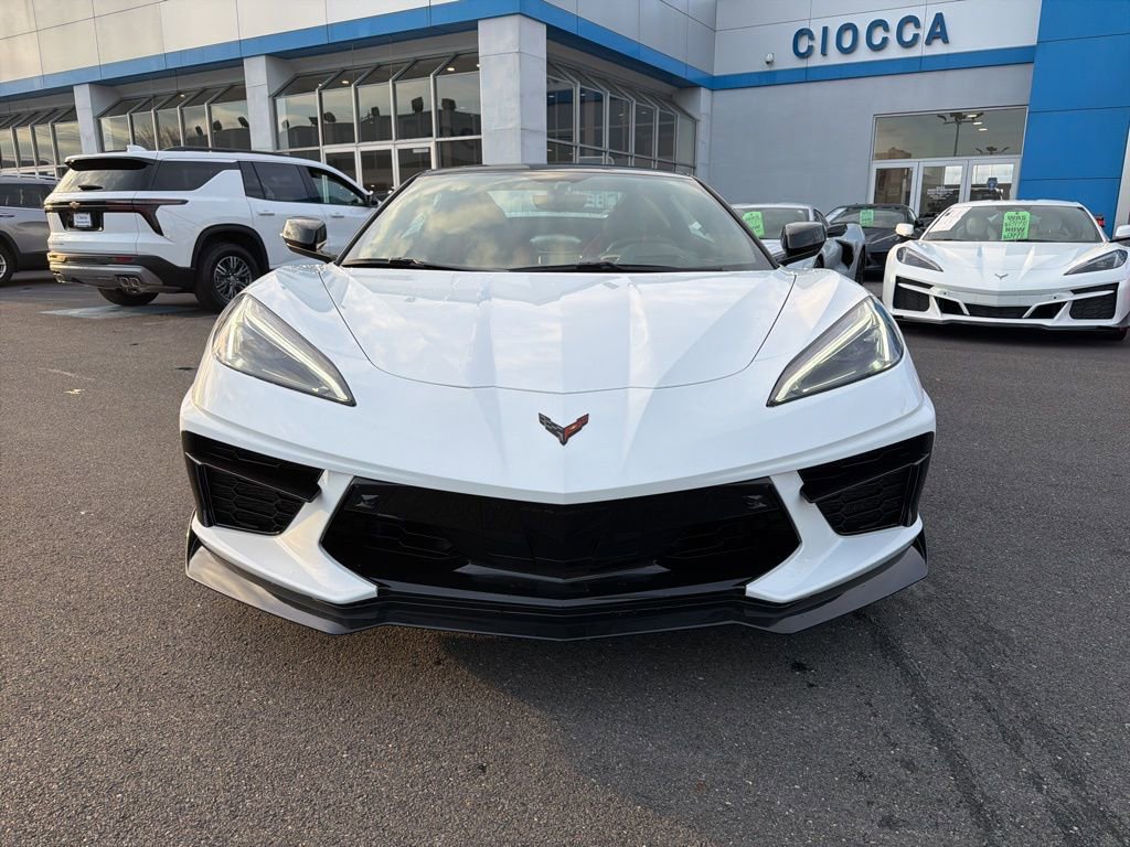 2022 Chevrolet Corvette Stingray 3LT photo 2