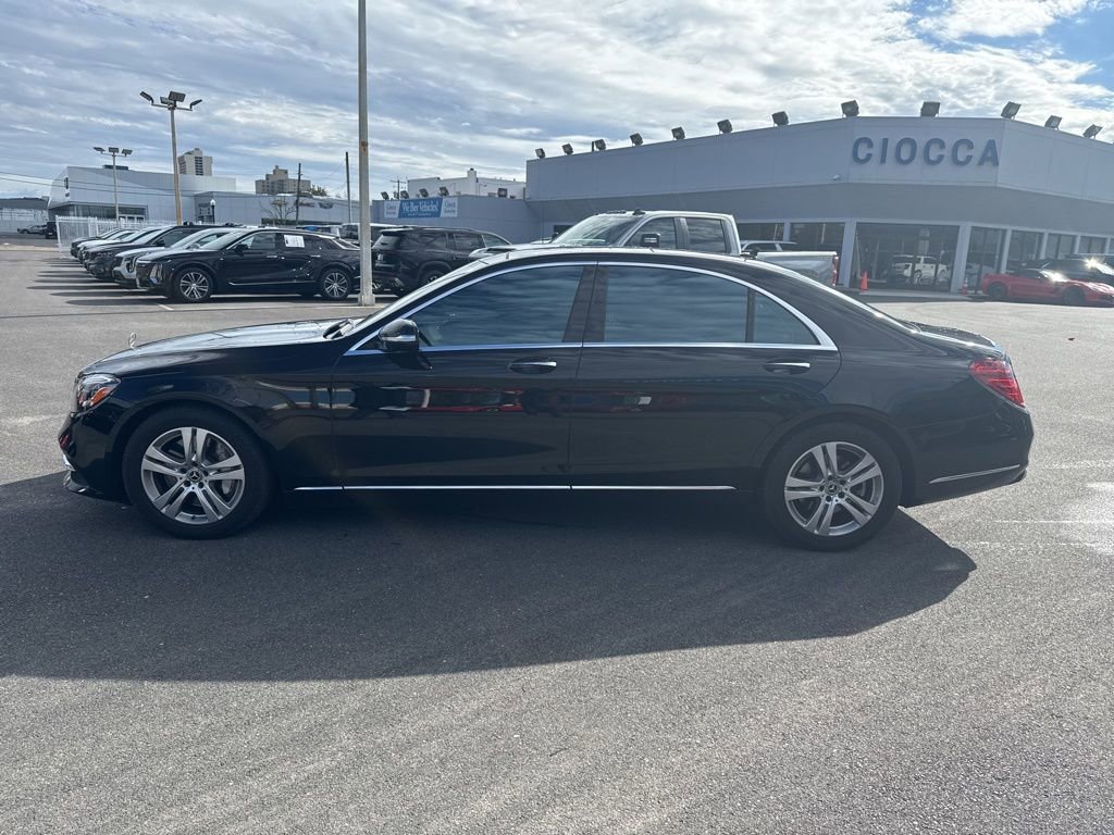 2020 Mercedes Benz S 560 photo 4