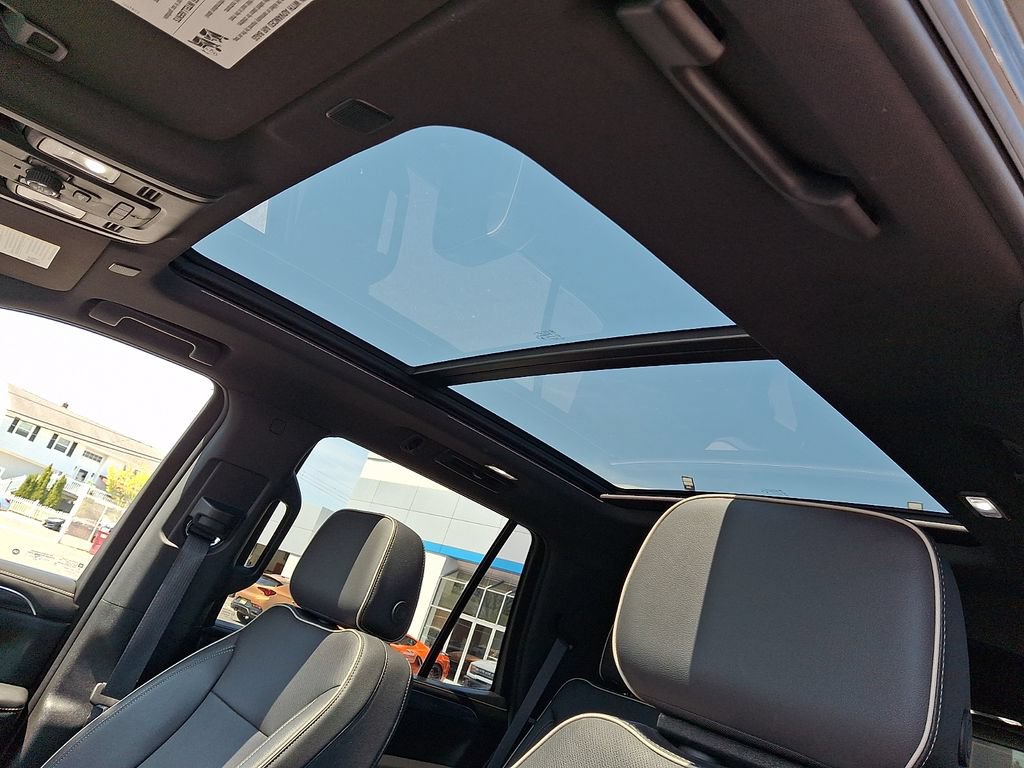 2023 GMC Yukon SLT - Photo 29