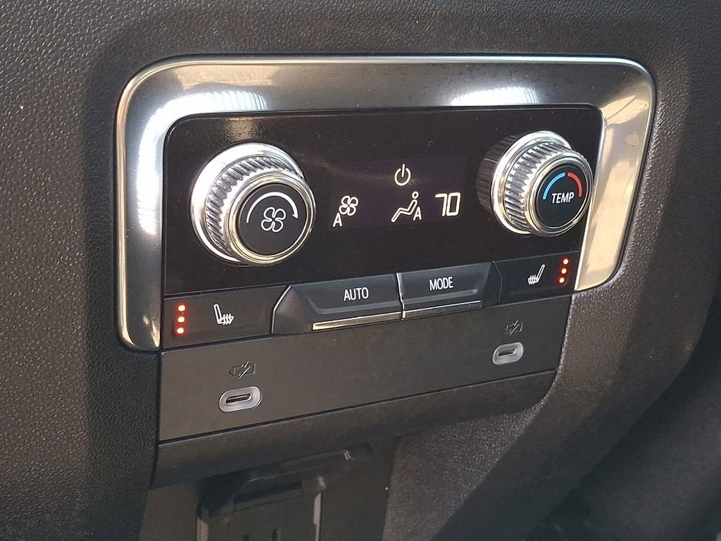 2023 GMC Yukon SLT - Photo 26