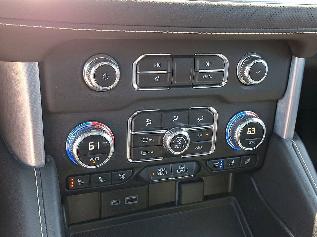 2023 GMC Yukon SLT - Photo 31