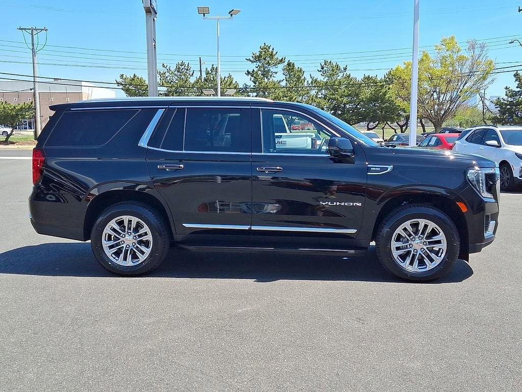 2023 GMC Yukon SLT - Photo 10