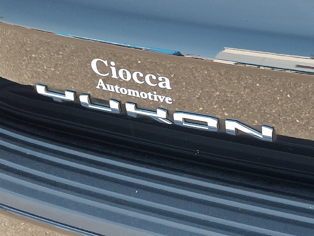2023 GMC Yukon SLT - Photo 48