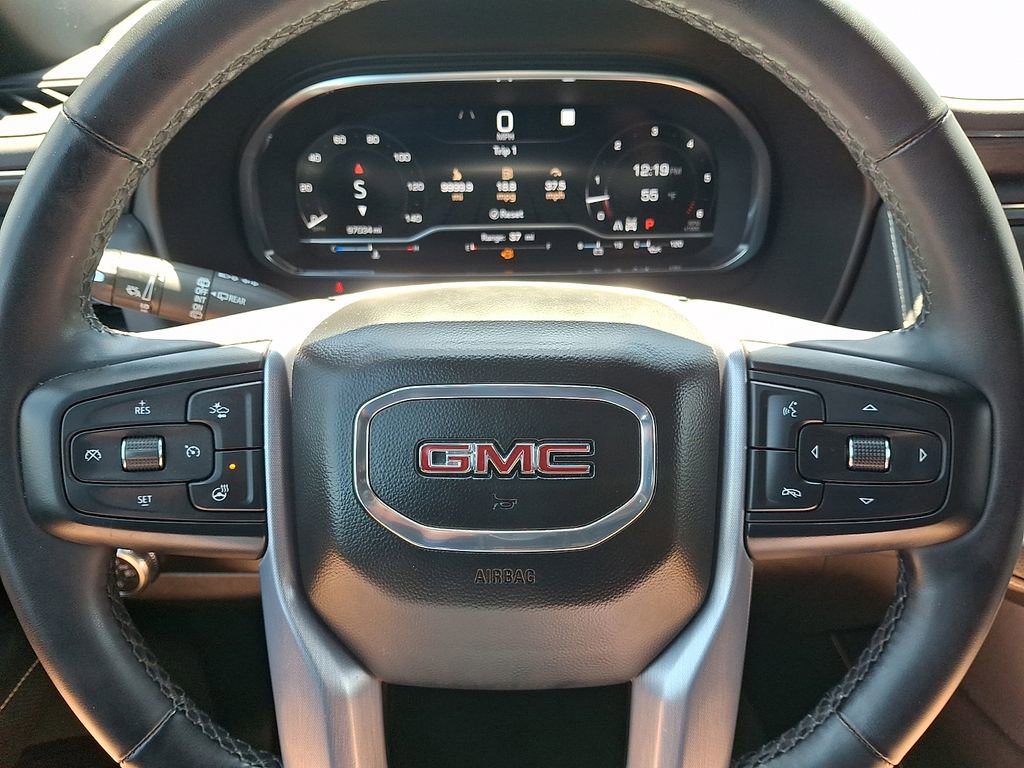 2023 GMC Yukon SLT - Photo 33