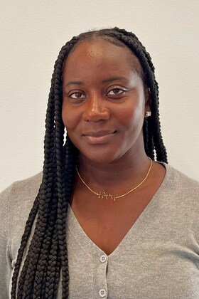 Staff member Kaimanda Kai from ID_337454