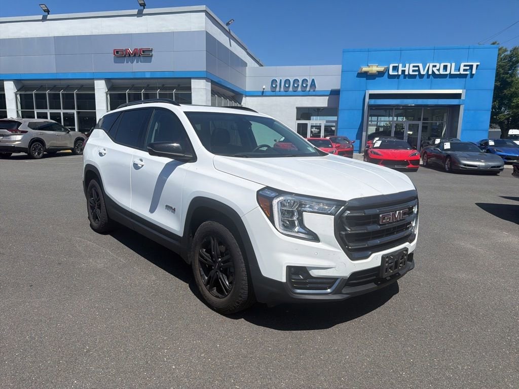 2023 GMC Terrain AT4 AWD's photo