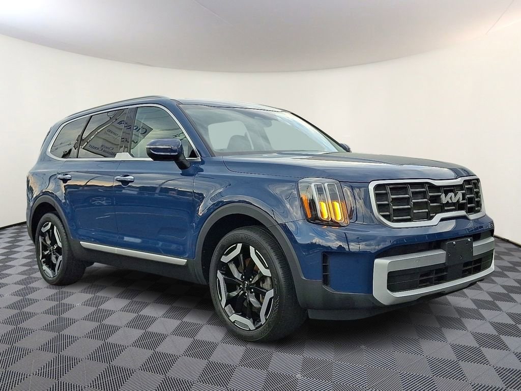 Used 2024 Kia Telluride S