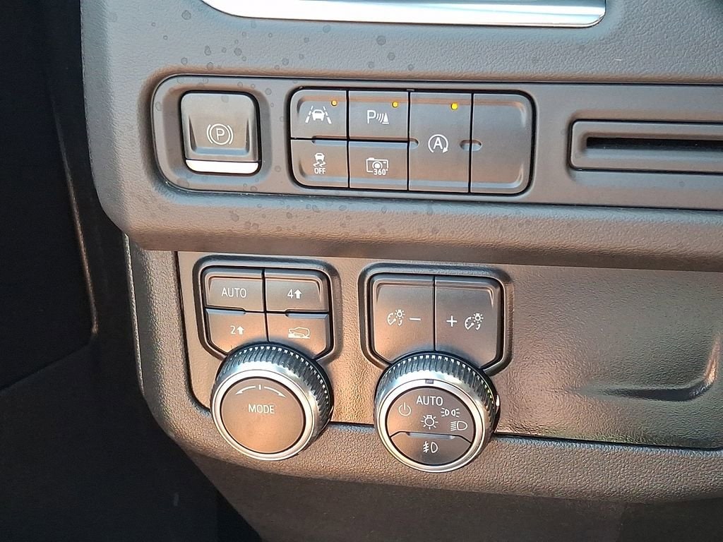 2023 GMC Yukon SLT - Photo 41