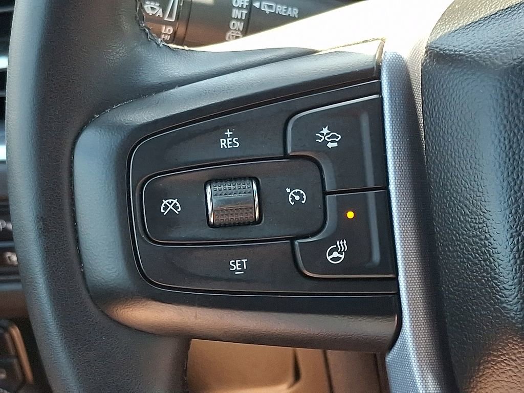 2023 GMC Yukon SLT - Photo 36