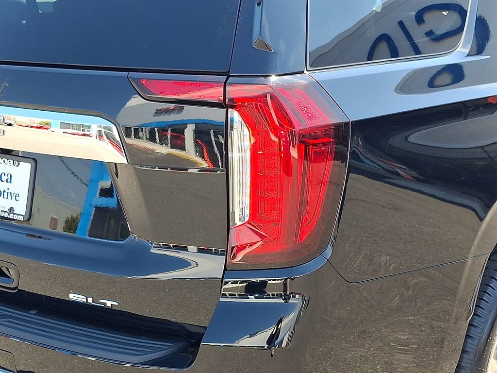 2023 GMC Yukon SLT - Photo 18