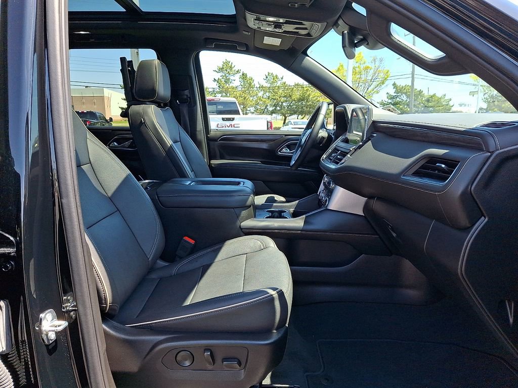 2023 GMC Yukon SLT - Photo 22