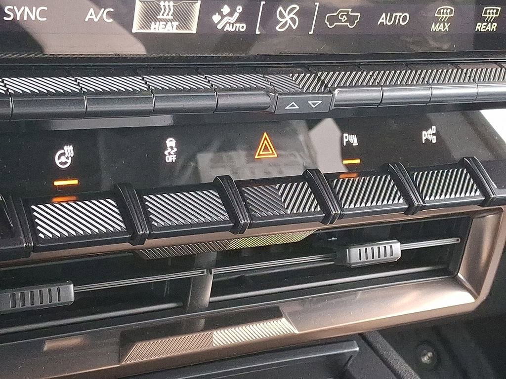 2025 GMC HUMMER EV 3X - Photo 40