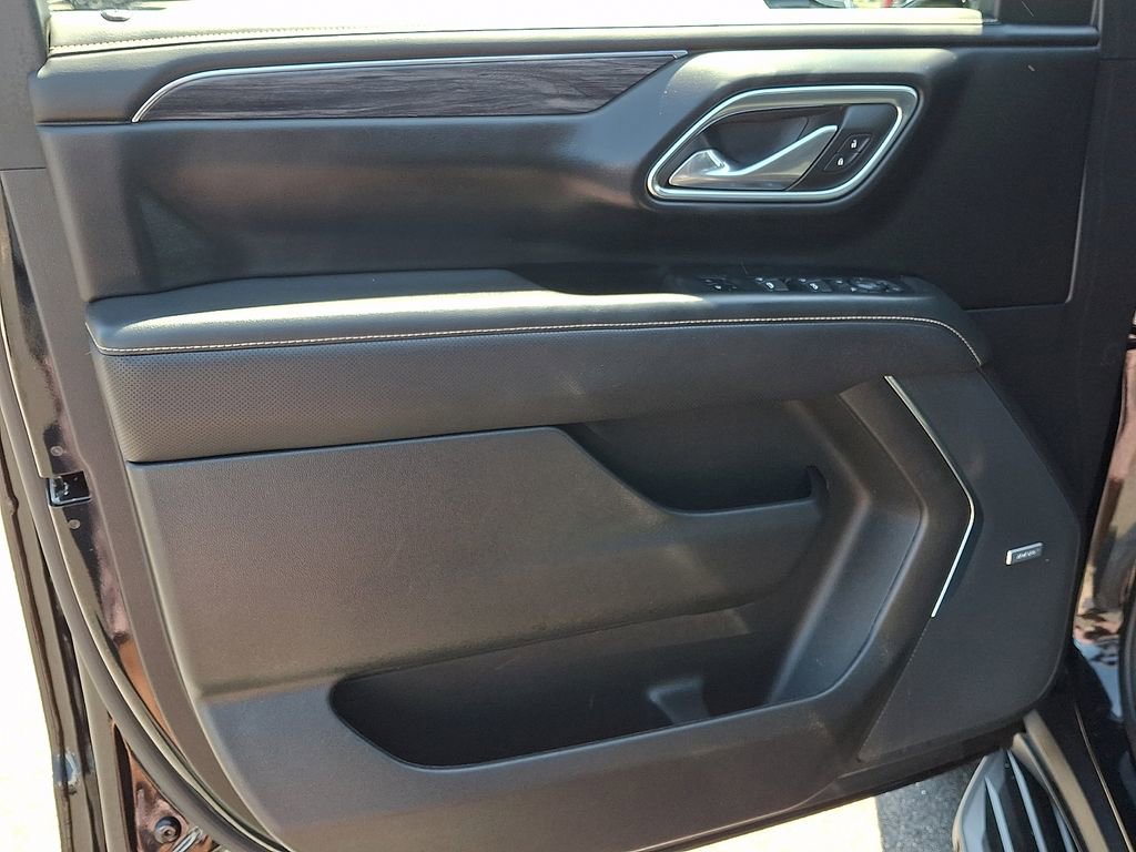 2023 GMC Yukon SLT - Photo 27