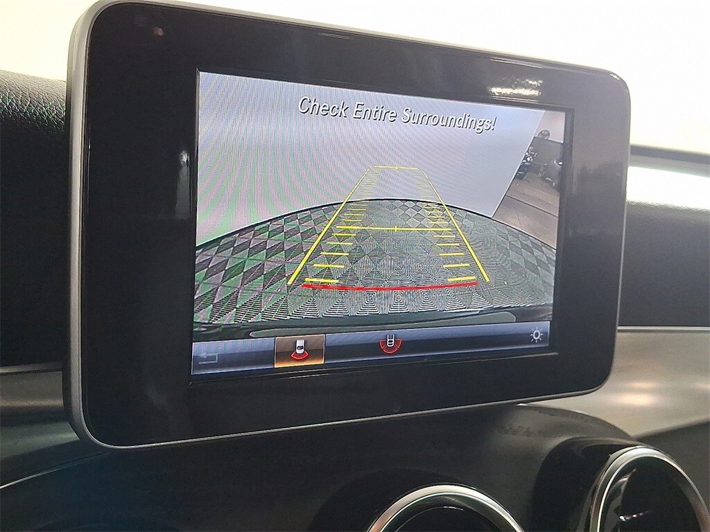 2019 Mercedes Benz GLC 300 4MATIC photo 4
