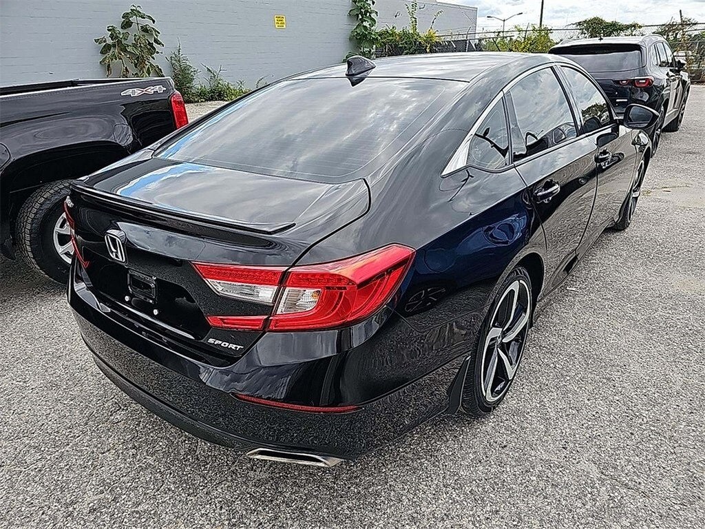 2021 Honda Accord Sport photo 4