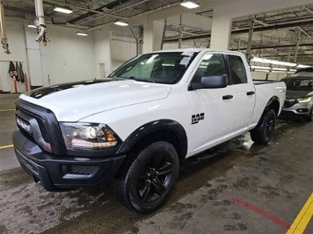2022 Ram 1500 Classic Warlock photo 2