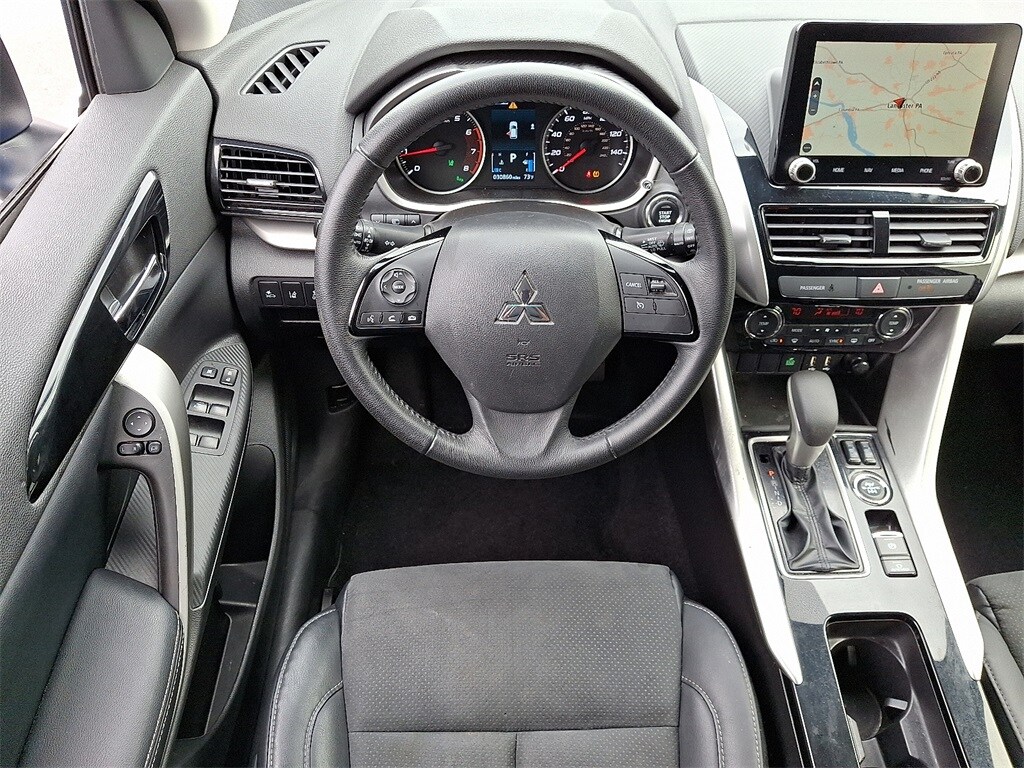 2023 Mitsubishi Eclipse Cross SE photo 2