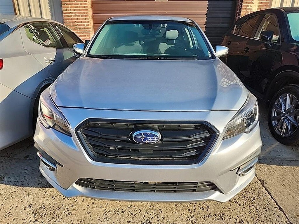 2019 Subaru Legacy 2.5i photo 2