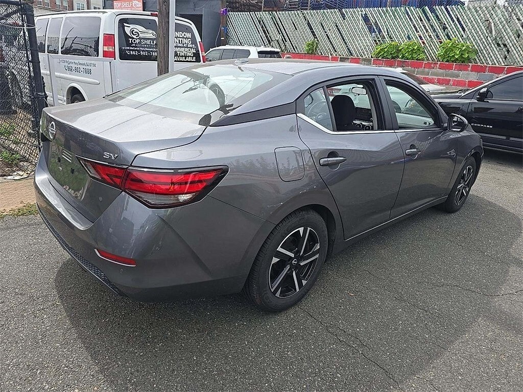 2024 Nissan Sentra SV photo 4