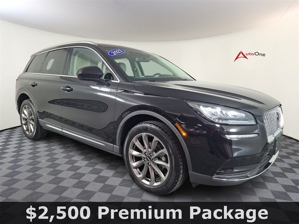 2021 Lincoln Corsair Base's photo