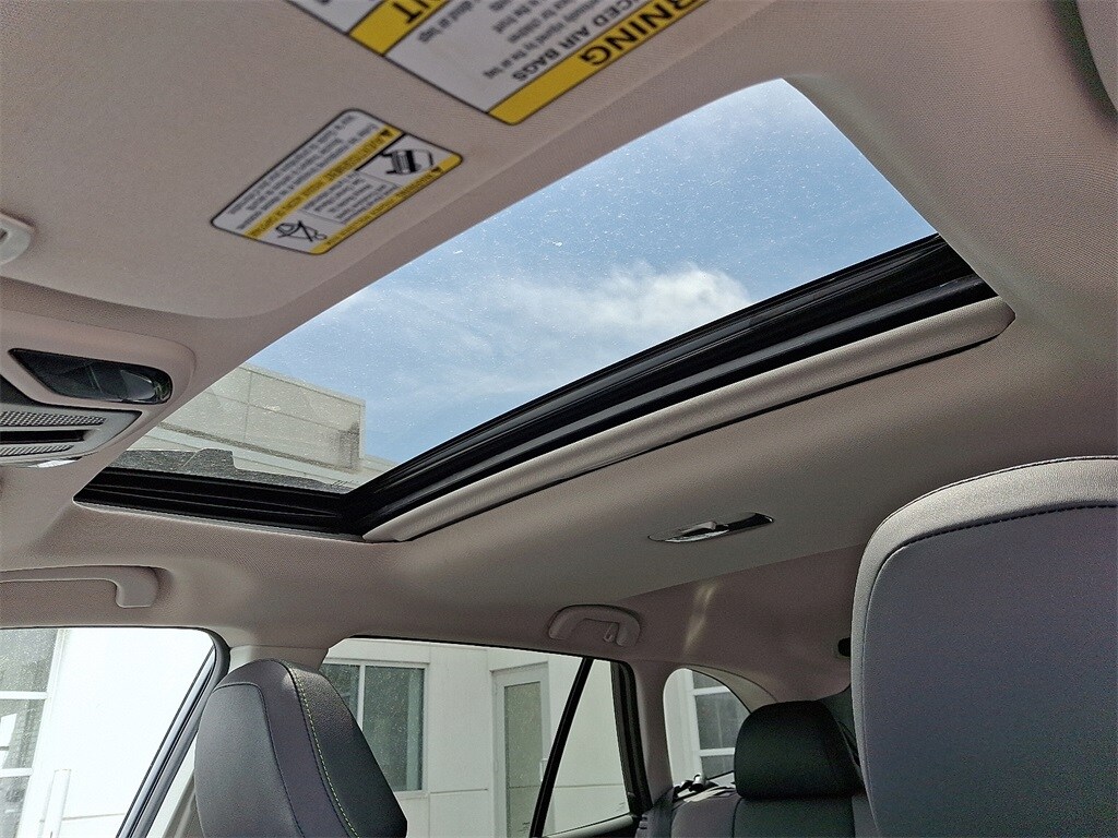 2022 Subaru Outback Onyx Edition XT photo 3