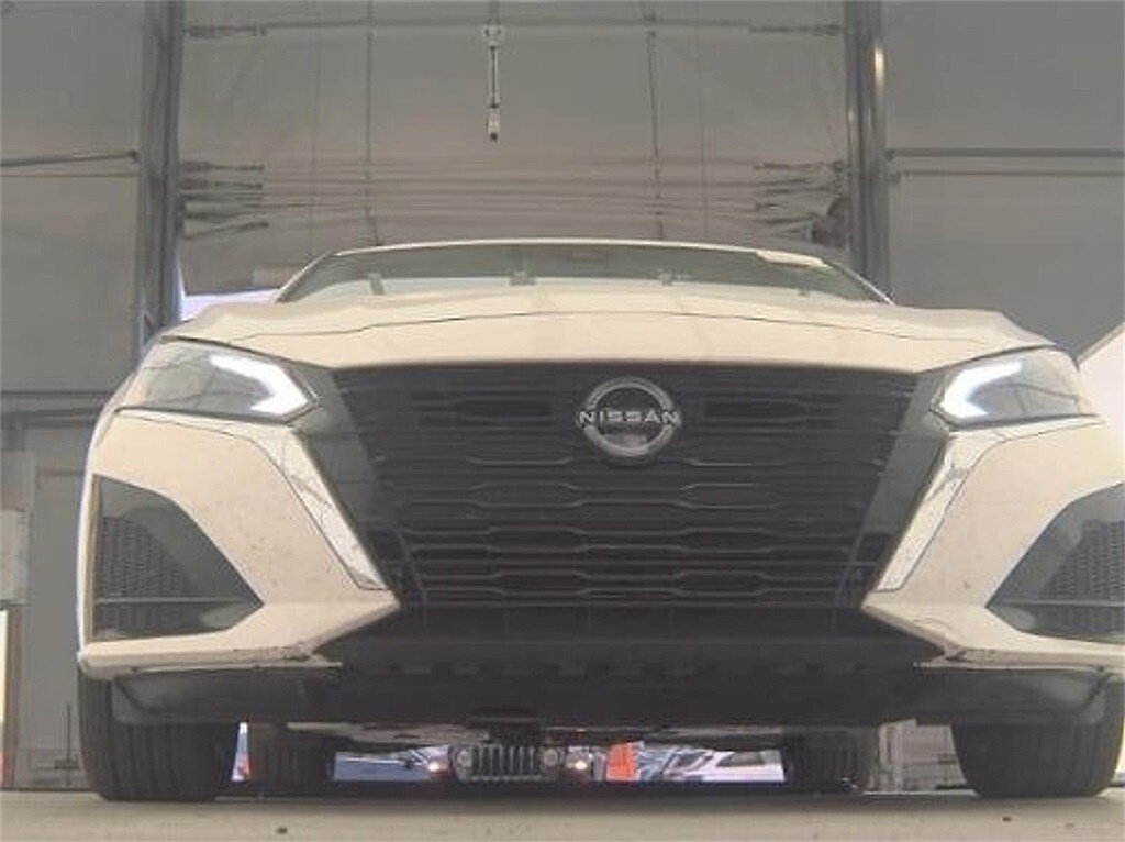 2024 Nissan Altima 2.5 SV photo 3