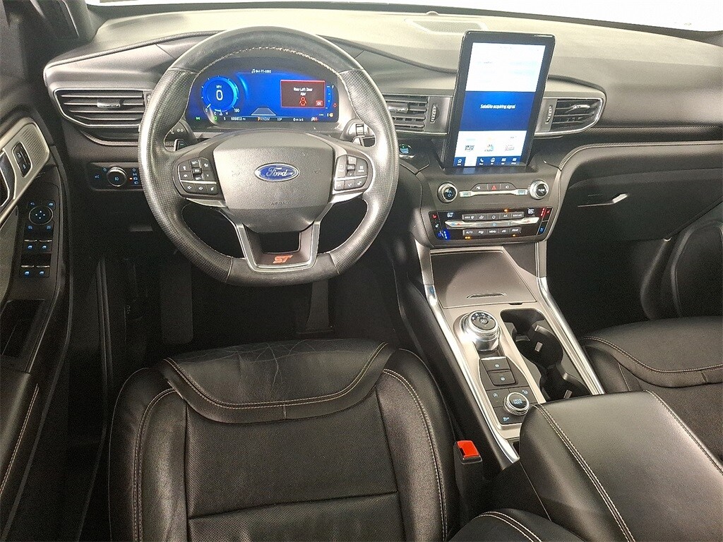 2020 Ford Explorer ST photo 2