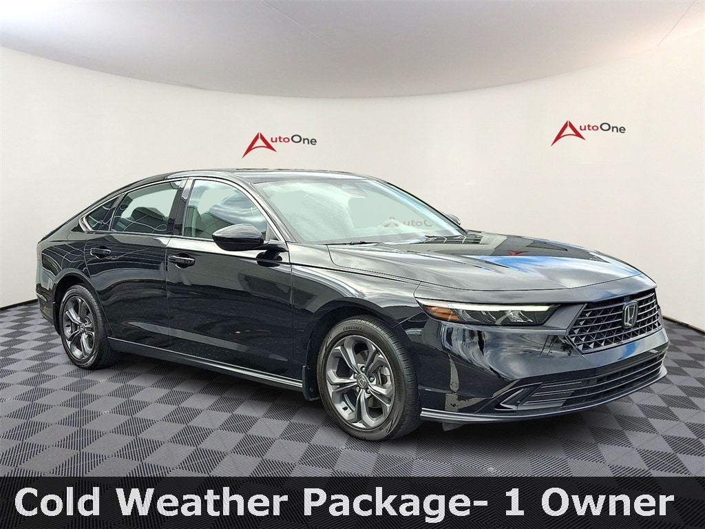 2023 Honda Accord EX's photo