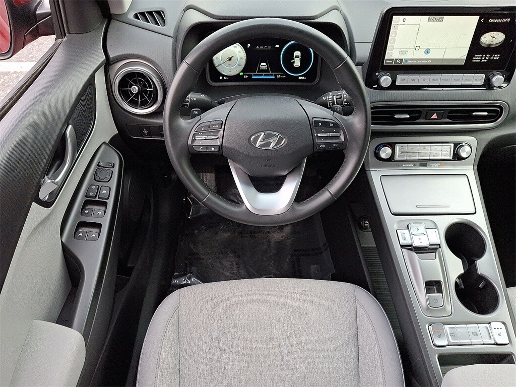 2023 Hyundai Kona Electric SEL photo 2