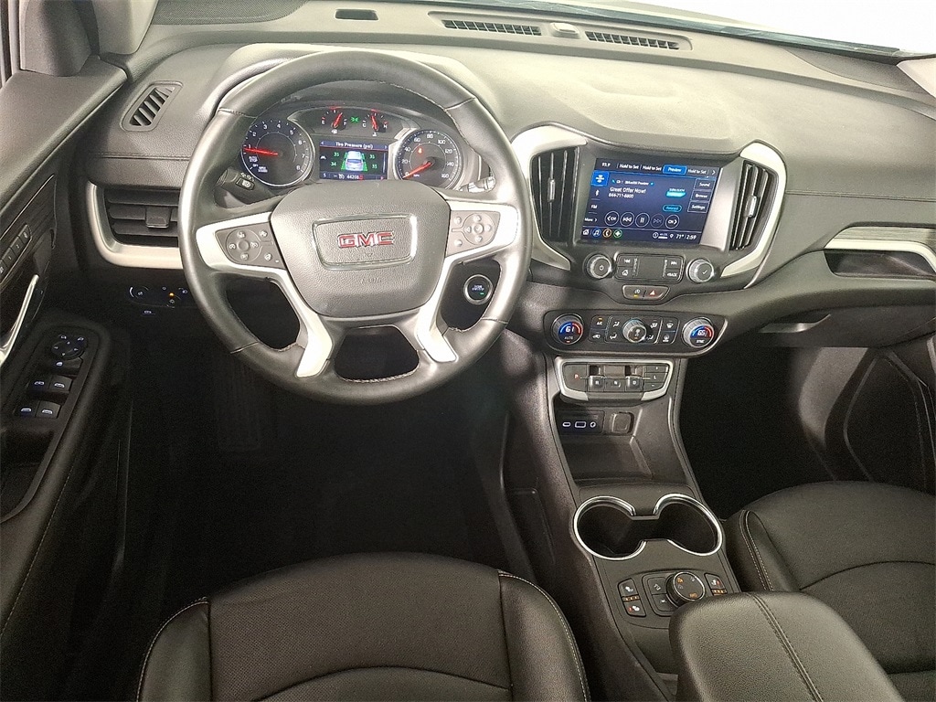 Used 2024 GMC Terrain SLT SUV