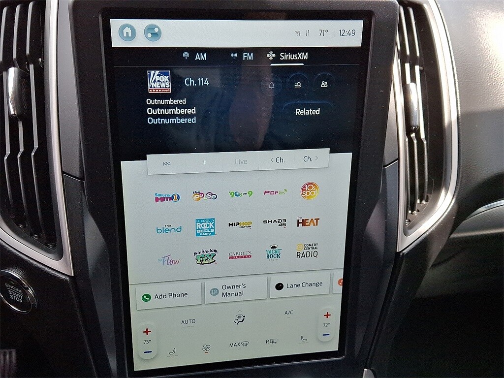 2022 Ford Edge SEL photo 3