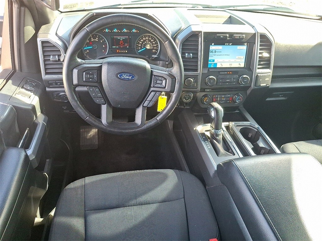 2018 Ford F-150 XLT photo 2
