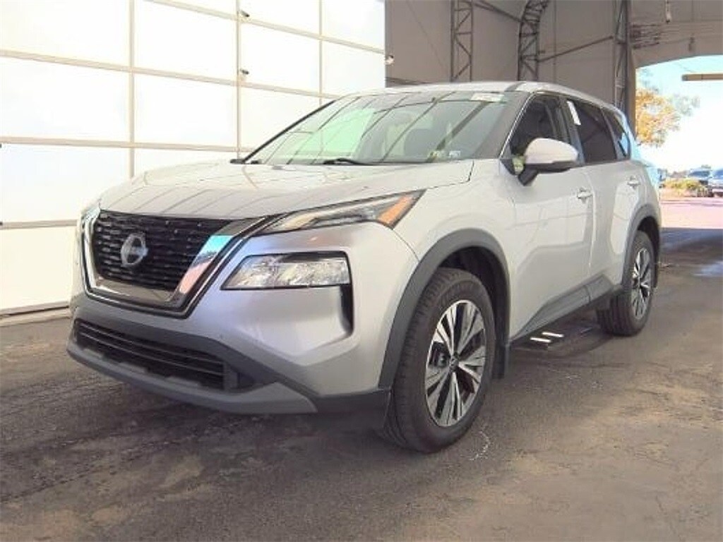 2022 Nissan Rogue SV photo 4