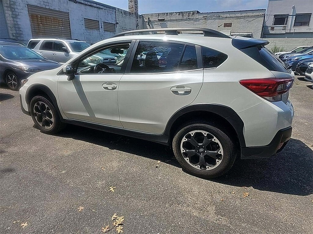 2022 Subaru Crosstrek Premium photo 3