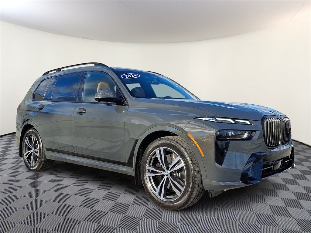 2024 BMW X7 40i's photo