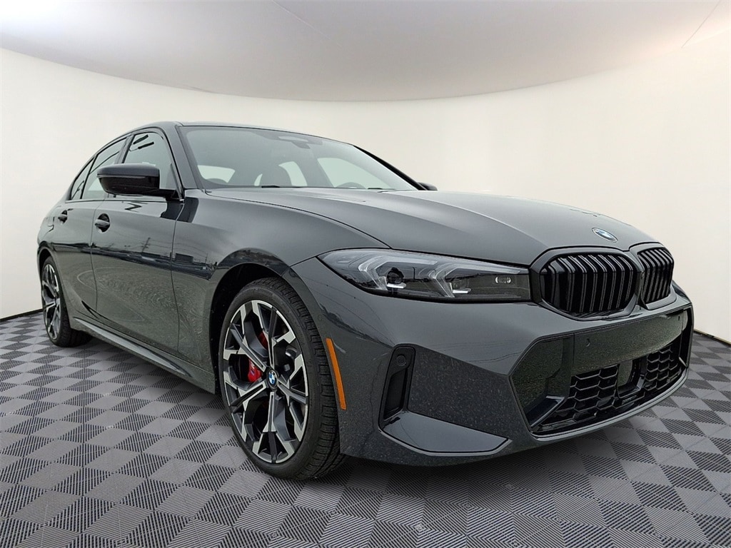 2026 BMW 3 Series 330i's photo