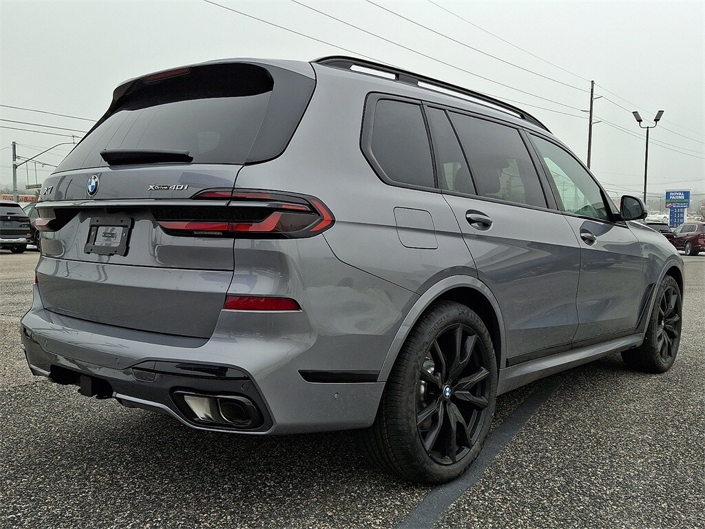New 2026 BMW X7 xDrive40i SUV