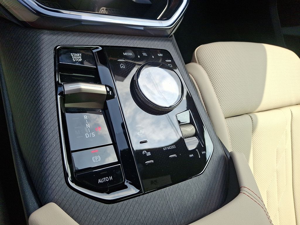 2025 BMW X3 30 - Photo 12