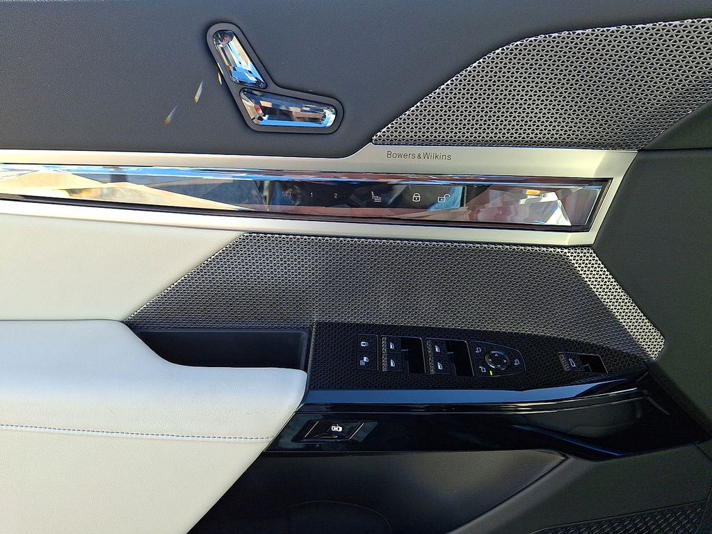 2026 BMW i7 60 - Photo 11