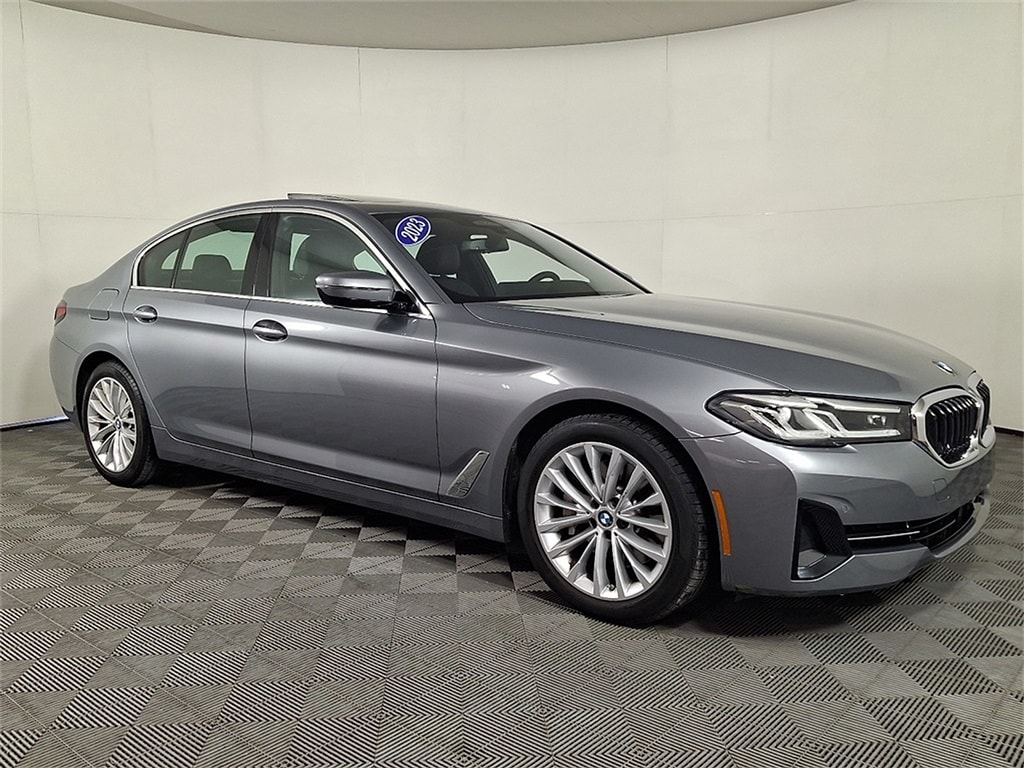 2023 BMW 5 Series 530i's photo