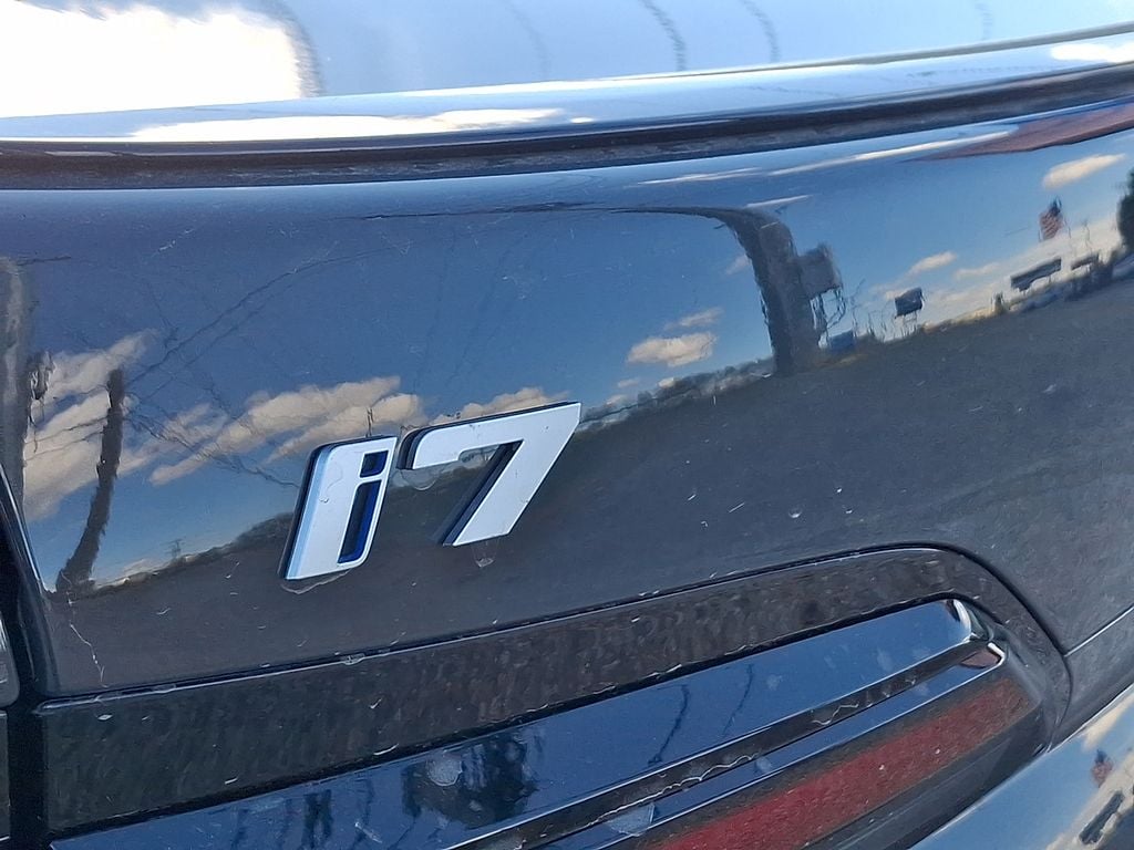 2026 BMW i7 60 - Photo 16