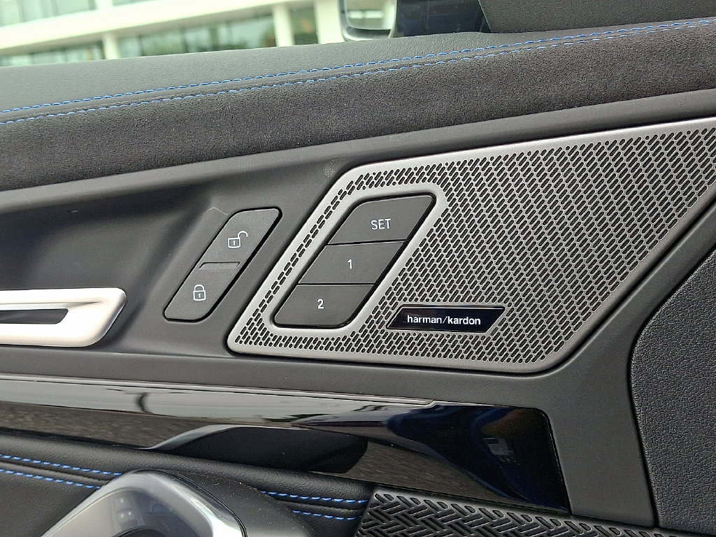 2026 BMW X1 M35i - Photo 16