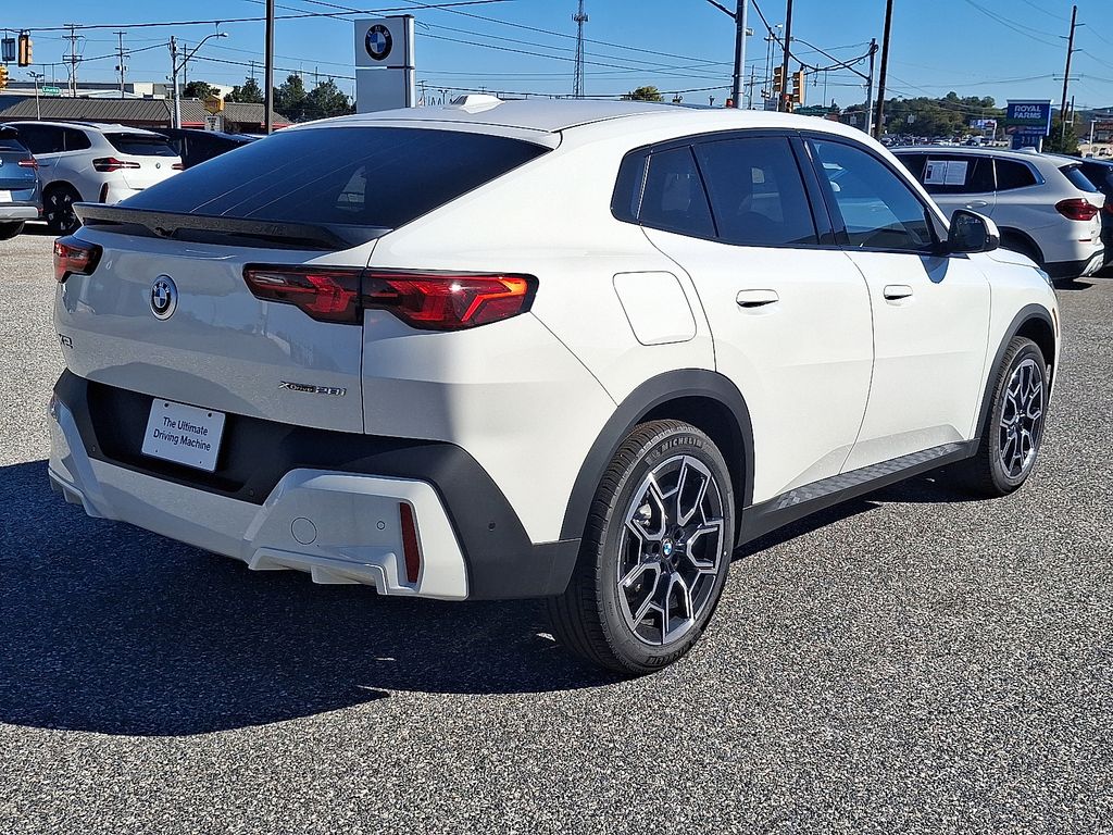 2025 BMW X2 28i - Photo 7