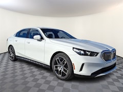 2026 BMW 530i 530i xDrive Sedan