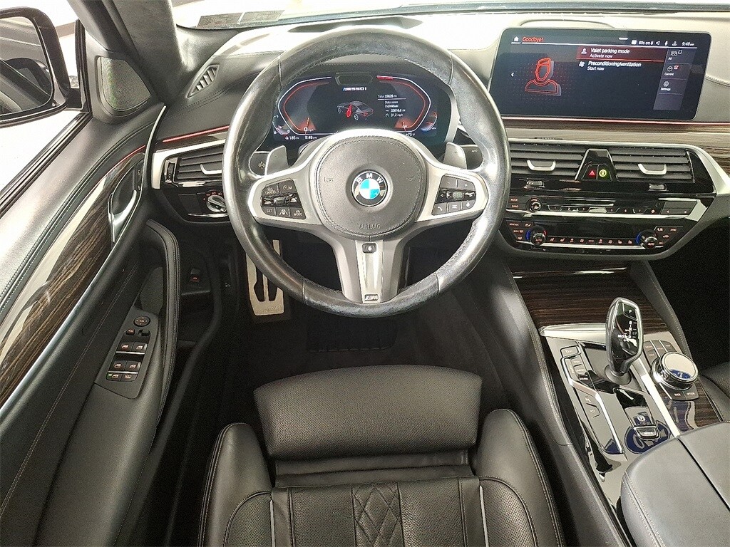 2023 Bmw M550i xDrive photo 2