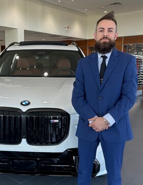 Staff member Benjamin Burch from ID_0be9fca058fb