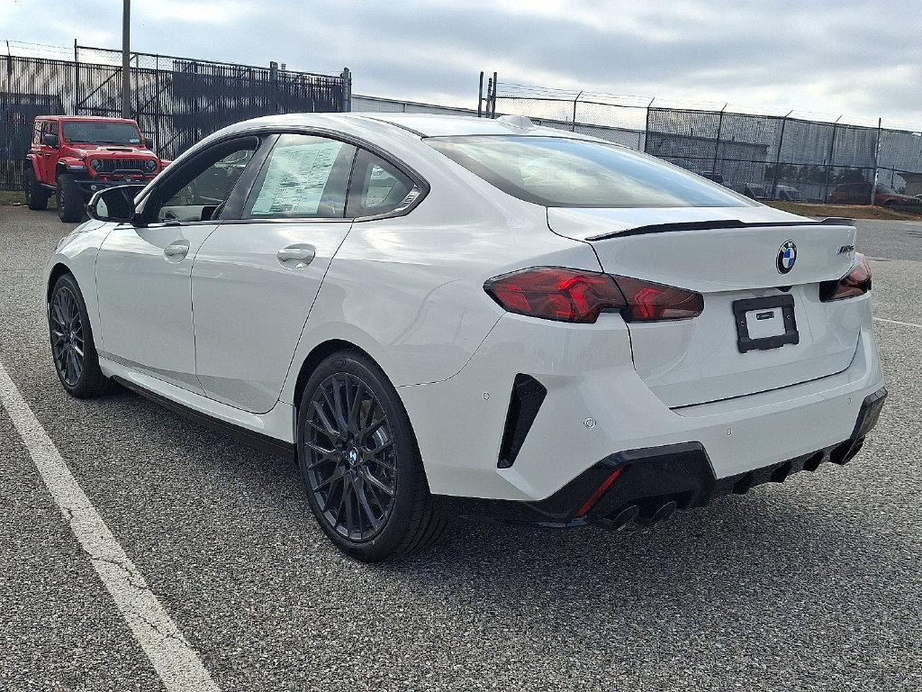 2026 BMW 2 Series M235 - Photo 6