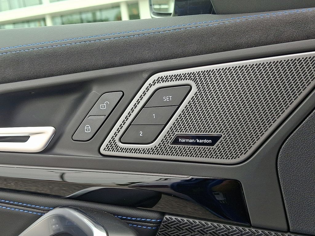 2026 BMW X1 M35i - Photo 16