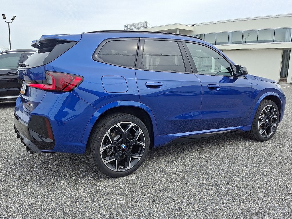 2026 BMW X1 M35i - Photo 7